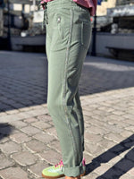 Charger l'image dans la galerie, Pantalon jogging MIKO Kaki