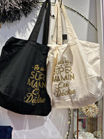 Charger l'image dans la galerie, TOTE BAG "JE SUIS UNE SUPER MAMAN QUI DECHIRE" Marine, Ecru, Rouge, Noir