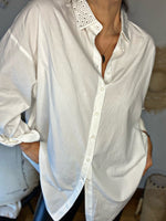 Charger l&#39;image dans la galerie, Chemise SAFIA Blanc/Strass
