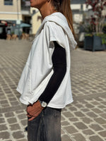 Charger l'image dans la galerie, Sweat sans manches VIKA Ecru

