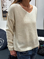 Charger l&#39;image dans la galerie, Pull VOTO Beige clair
