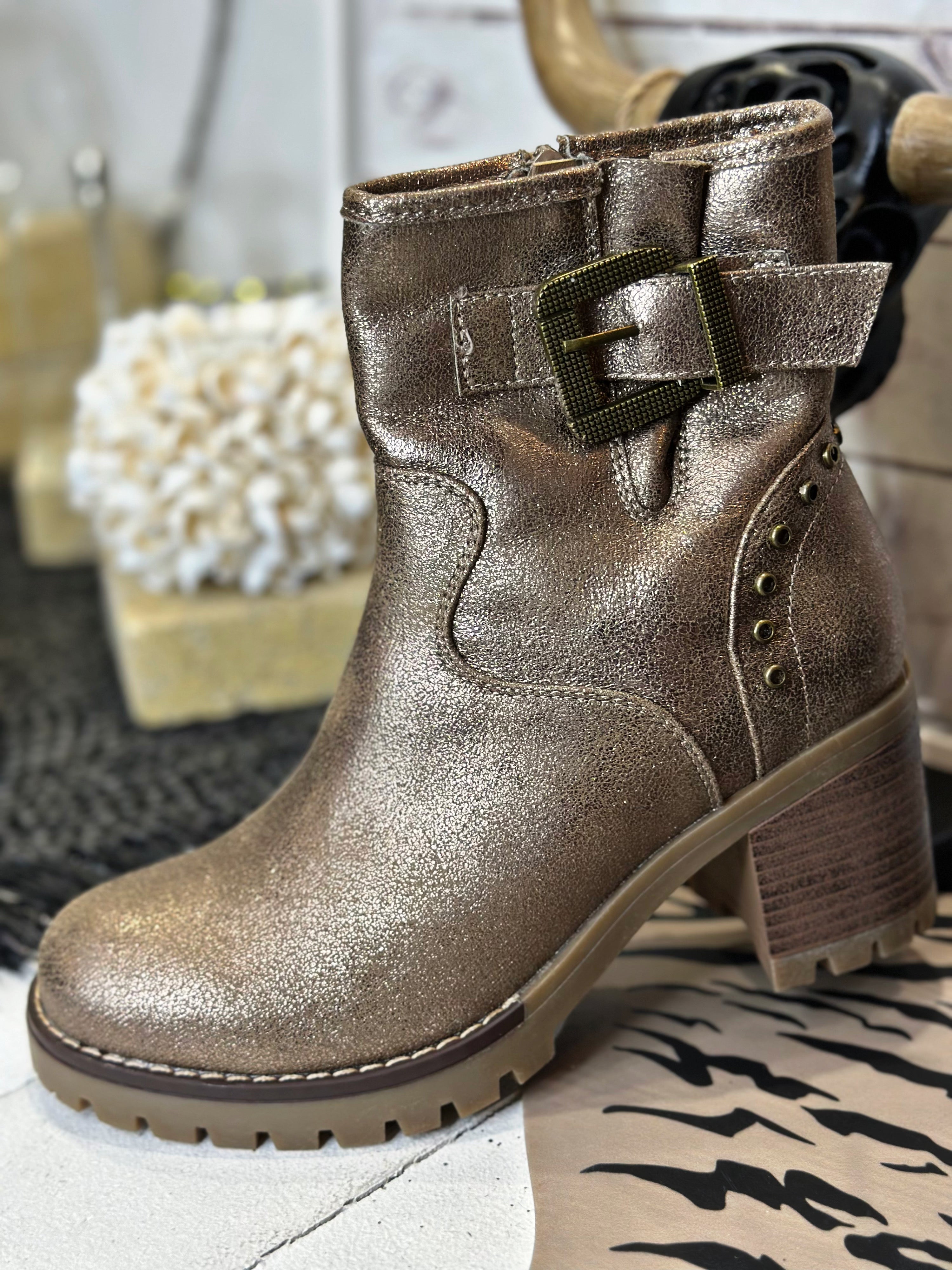 Boots STELLA Gold