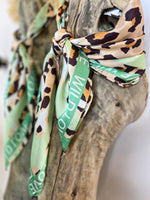 Charger l&#39;image dans la galerie, Foulard 1
