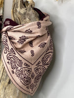 Charger l'image dans la galerie, Echarpe triangle MAYA Bordeaux
