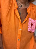Charger l'image dans la galerie, Chemise LOVE PEACE Orange
