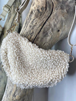 Charger l&#39;image dans la galerie, Sac banane bouclette MILA Ecru
