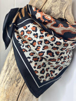 Charger l'image dans la galerie, Foulard 27
