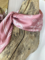 Charger l&#39;image dans la galerie, Foulard 22
