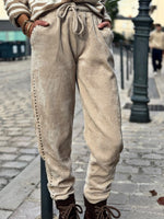 Charger l'image dans la galerie, Pantalon velours cotelé souple LEON Beige clair
