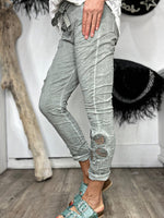 Charger l'image dans la galerie, Pantalon magique Kaki - EMMA
