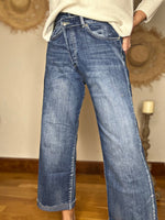 Charger l'image dans la galerie, Jeans TILIO Bleu (Modèle ZOE chez Place du Jour)
