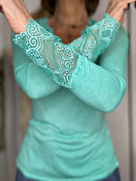 Charger l'image dans la galerie, Tee shirt AURA Vert d'eau
