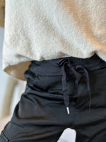Charger l&#39;image dans la galerie, Pantalon CARGO Noir
