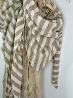 Load image into Gallery viewer, NELIA Beige/Ecru triangle scarf
