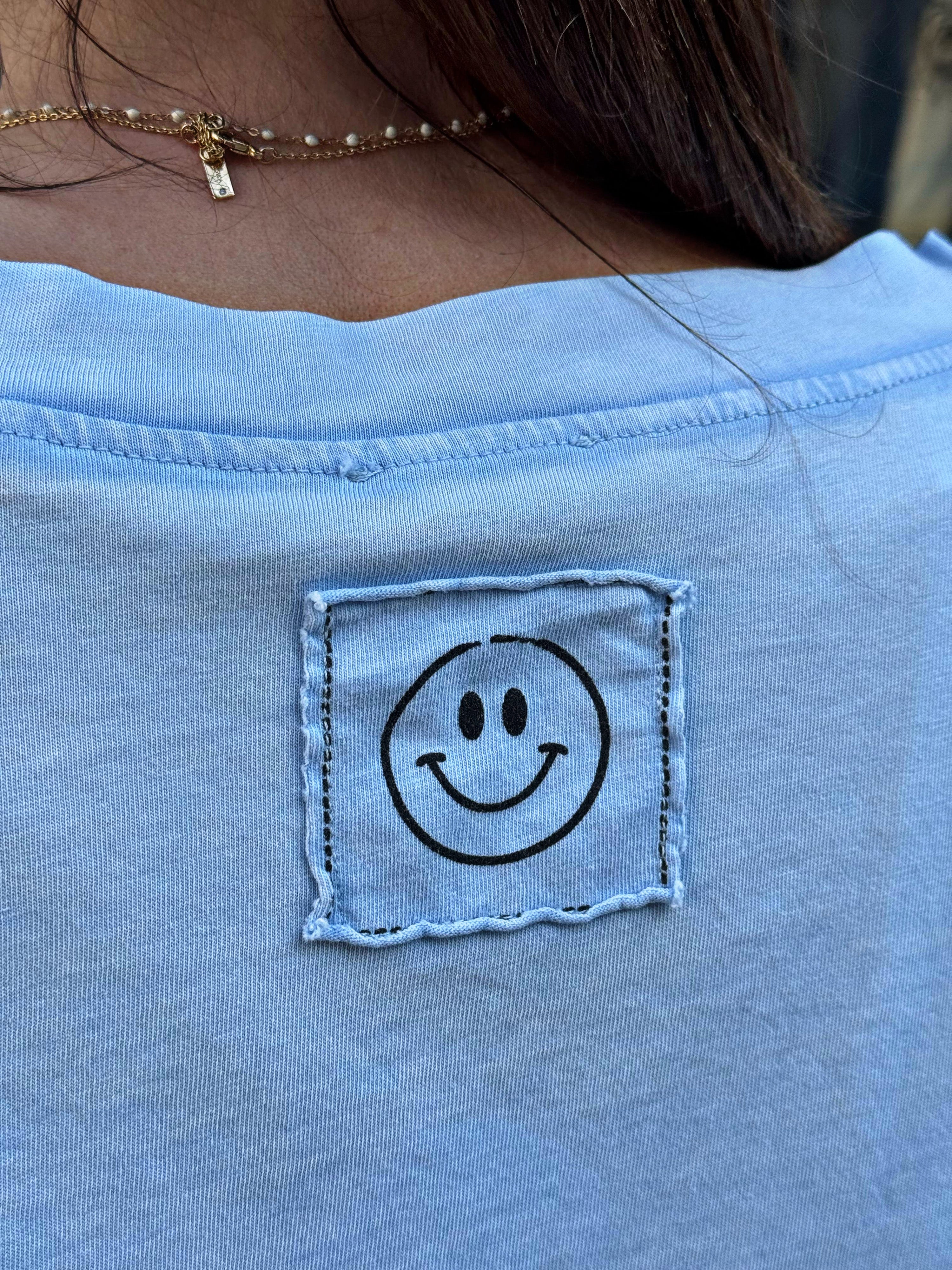 Tee shirt SMILE Bleu ciel effet délavé