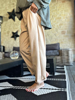 Charger l'image dans la galerie, Pantalon similicuir TIMO Beige
