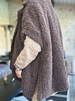 Charger l'image dans la galerie, Blouson/Cape PABLO Choco

