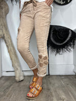 Charger l'image dans la galerie, Pantalon magique Camel - EMMA
