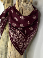 Charger l'image dans la galerie, Echarpe triangle MAYA Bordeaux
