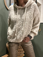 Charger l'image dans la galerie, Pull à capuche RIVA Ecru
