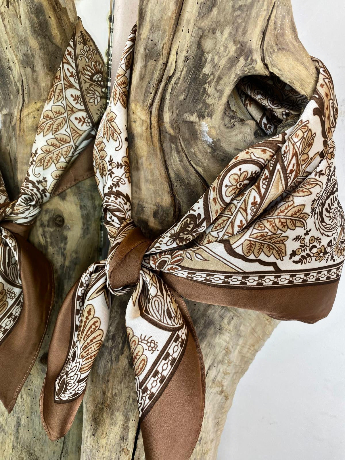 Foulard 8