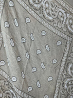 Charger l&#39;image dans la galerie, Foulard BANDANAS Beige clair
