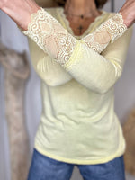 Charger l'image dans la galerie, Tee shirt AURA Jaune
