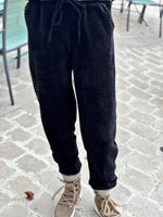 Charger l'image dans la galerie, Pantalon velours cotelé souple LEON Noir

