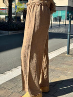 Charger l'image dans la galerie, Ensemble top et pantalon Camel - JANEL
