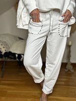 Charger l'image dans la galerie, Pantalon Jogg STUDIO Blanc
