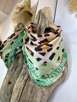 Charger l&#39;image dans la galerie, Foulard 1
