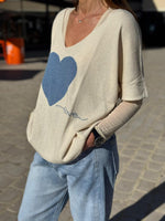 Charger l'image dans la galerie, Pull LOVE Ecru/Bleu Jeans
