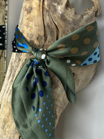 Charger l'image dans la galerie, Foulard 45
