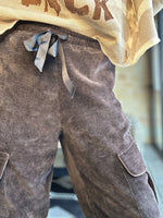 Charger l'image dans la galerie, Pantalon velours cotelé souple BEN Choco
