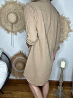 Charger l&#39;image dans la galerie, Robe chemise gaze de coton INES Camel
