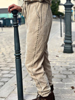 Charger l'image dans la galerie, Pantalon velours cotelé souple LEON Beige clair
