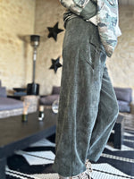 Charger l'image dans la galerie, Pantalon velours cotelé souple GASPARD Kaki
