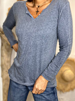 Charger l'image dans la galerie, T-shirt HELIA Marine
