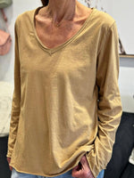 Charger l'image dans la galerie, T-shirt manches longues Camel - ILONA

