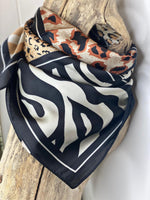 Charger l'image dans la galerie, Foulard 27

