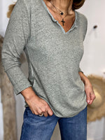 Charger l'image dans la galerie, T-shirt HELIA Kaki
