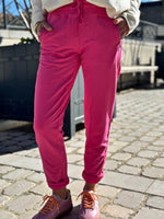 Charger l'image dans la galerie, Pantalon jogging MIKO Fuchsia taille élastiquée bandes pailletées
