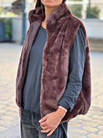 Load image into Gallery viewer, NAIA Choco sleeveless vest
