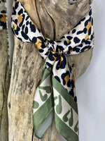 Charger l&#39;image dans la galerie, Foulard 13
