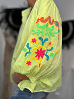 Charger l'image dans la galerie, Chemise Jaune fluo manches brodées AYA
