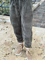Charger l'image dans la galerie, Pantalon velours cotelé souple LEON Kaki
