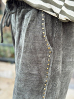 Charger l'image dans la galerie, Pantalon velours cotelé souple LEON Kaki
