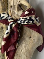 Charger l'image dans la galerie, Foulard 43
