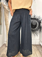 Charger l'image dans la galerie, Pantalon LEO Noir
