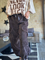 Charger l'image dans la galerie, Pantalon velours cotelé souple BEN Choco
